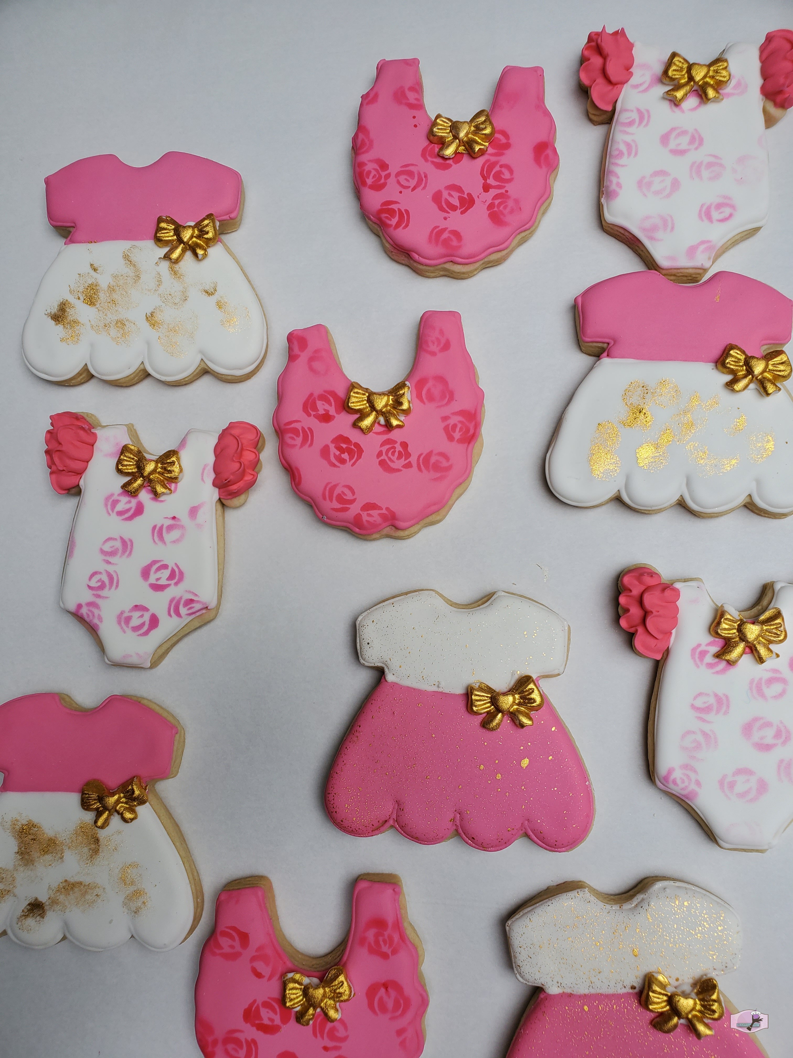 1/DZ Baby Shower Cookies Baby Outfit Cookies on Hangers 