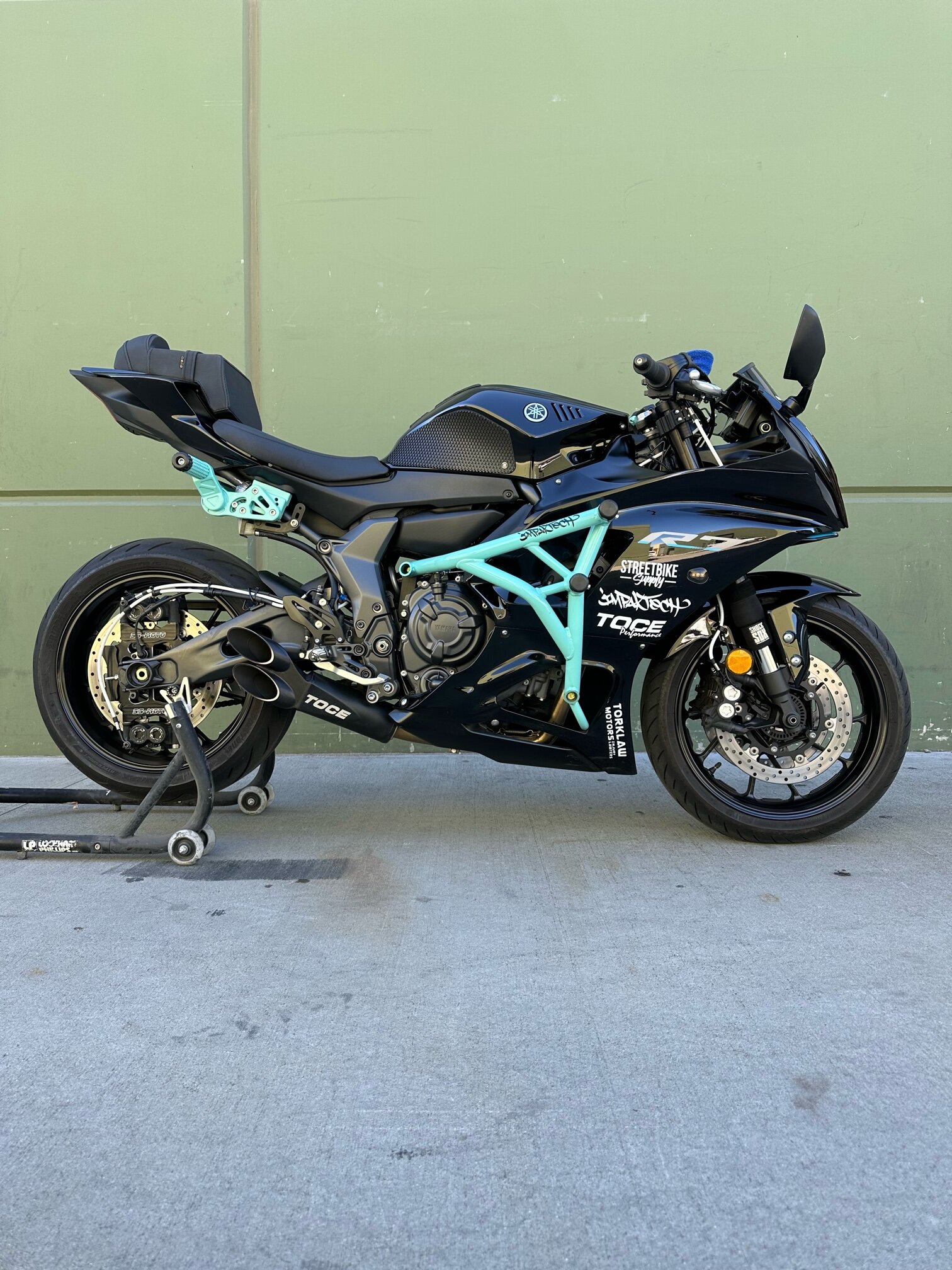 2022 Yamaha R7 Crash Cage, Subcage, Ez Pull Clutch Lever, and Clip ons