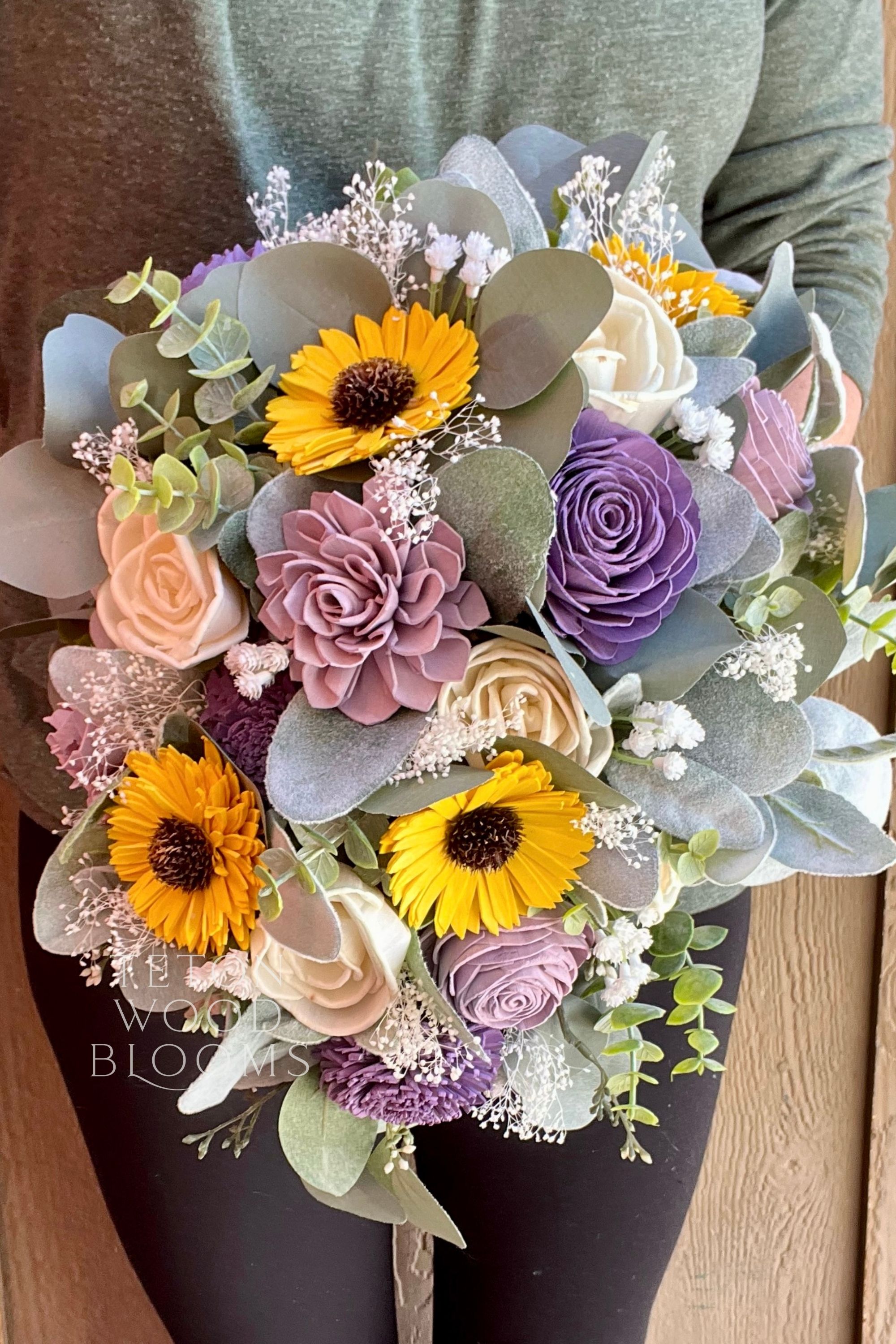 Wild Eucalyptus and Baby's Breath Bouquet – Teton Wood Blooms